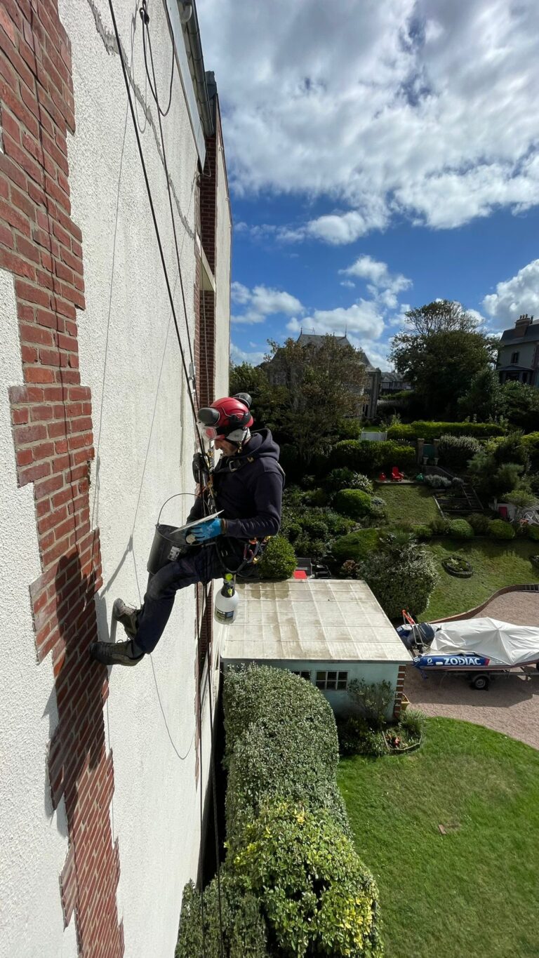 Cordiste à Caen : quels travaux en hauteur sont les plus demandés ?